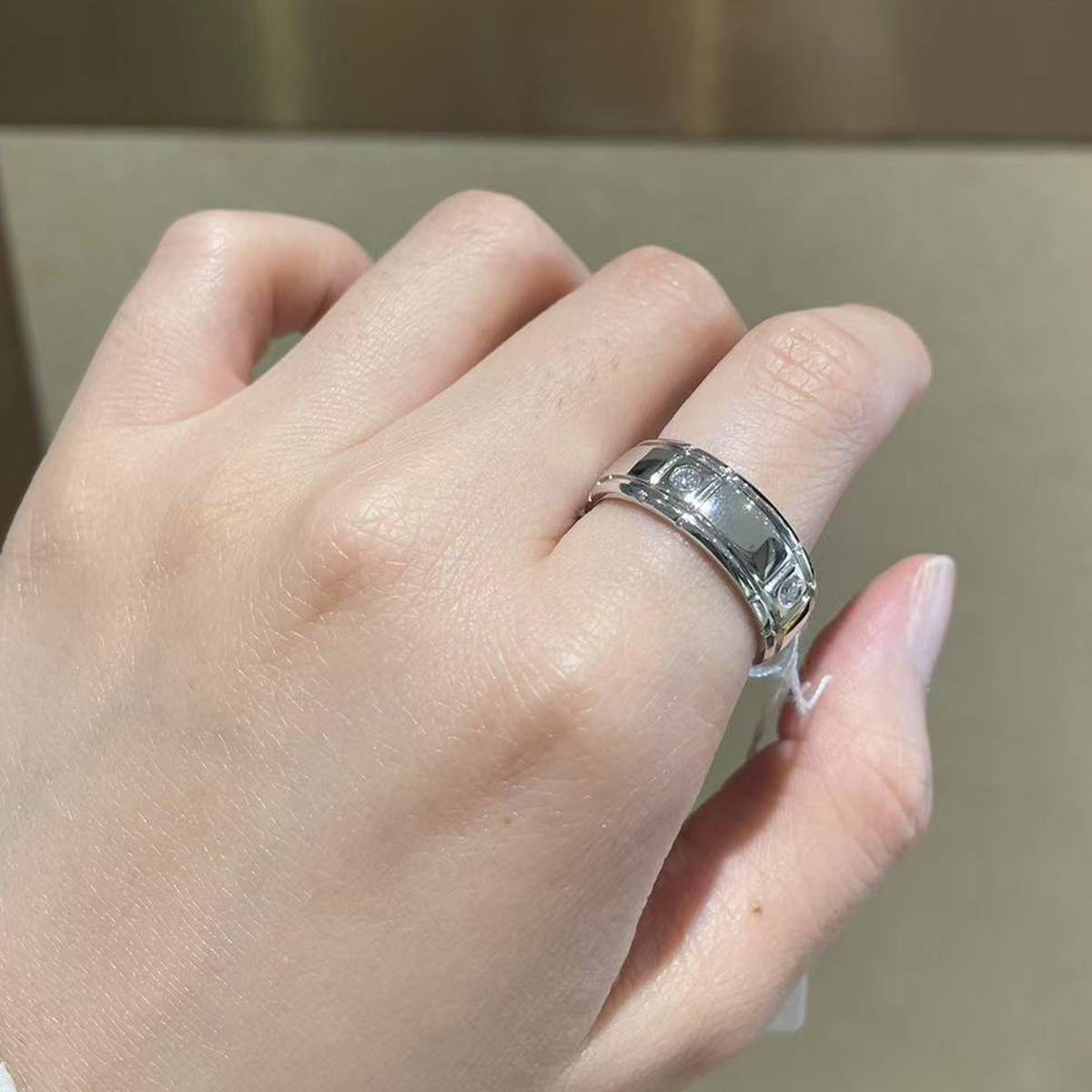 S925 Silver Plated Platinum Men's Ring Customized Selection Side Stone Moissanite 0.3ct